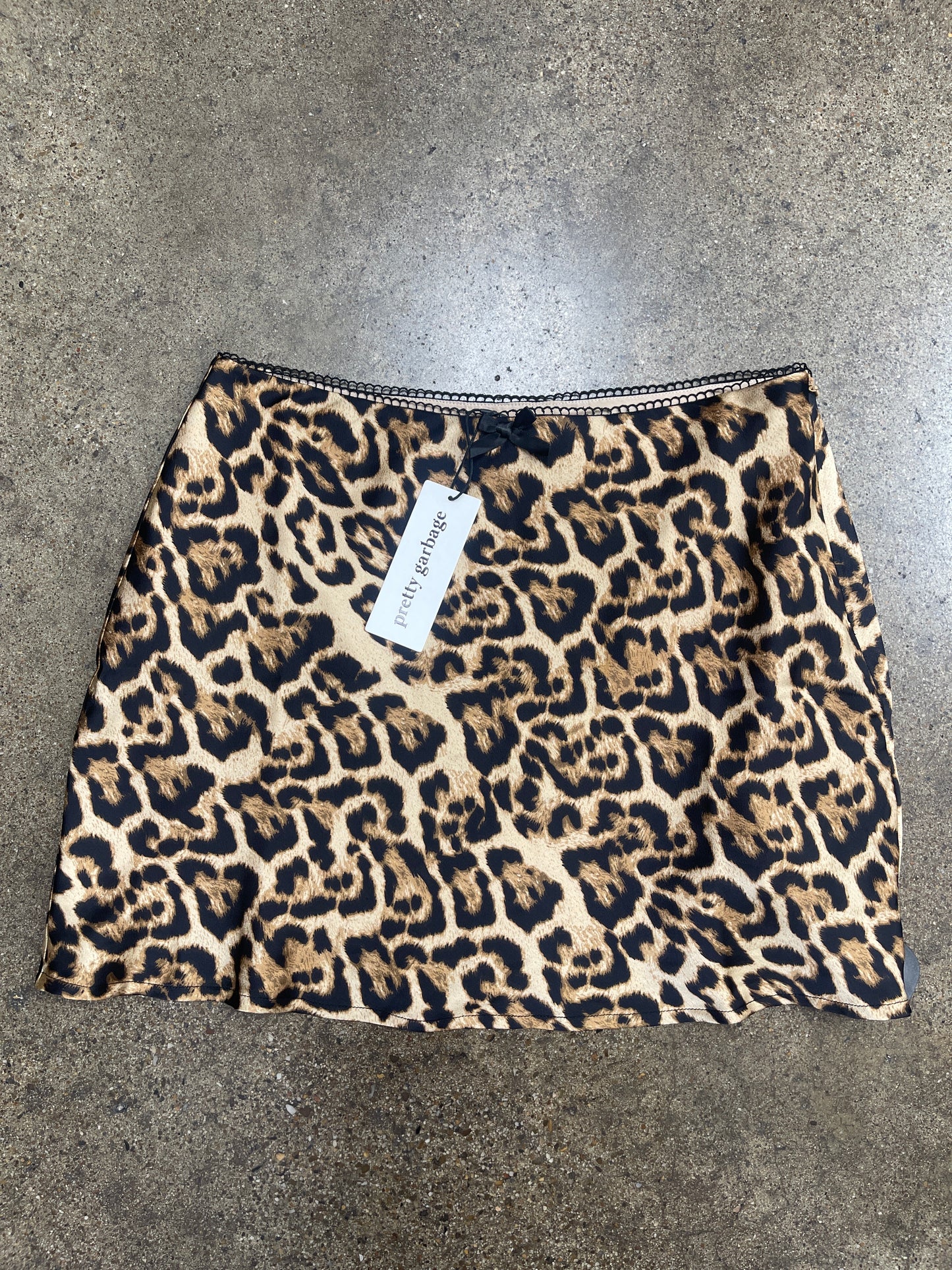 Skirt Mini & Short By Clothes Mentor In Animal Print, Size:M