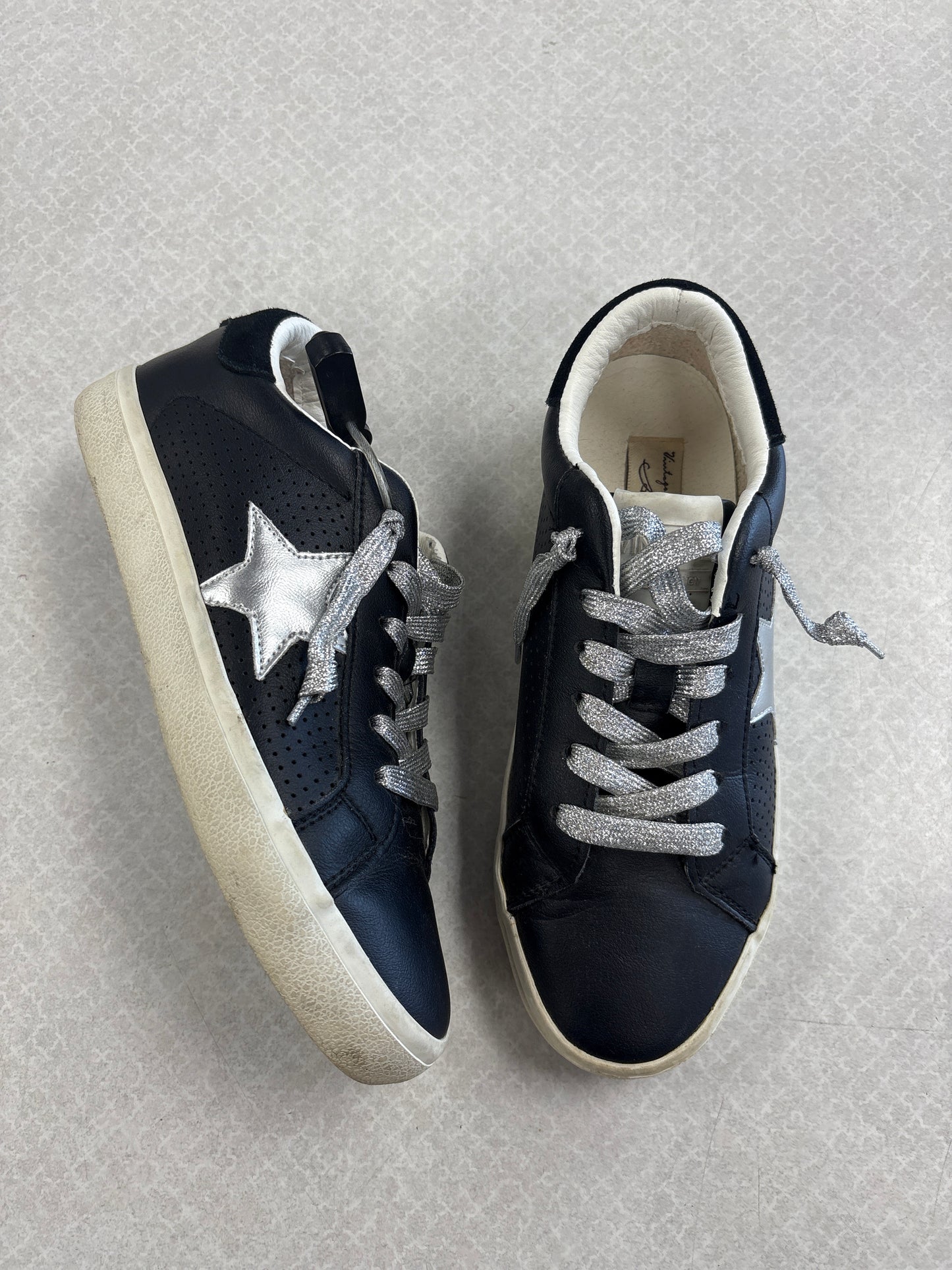 SHOES SNEAKERS by VINTAGE HAVANA In BLACK, Size: 7