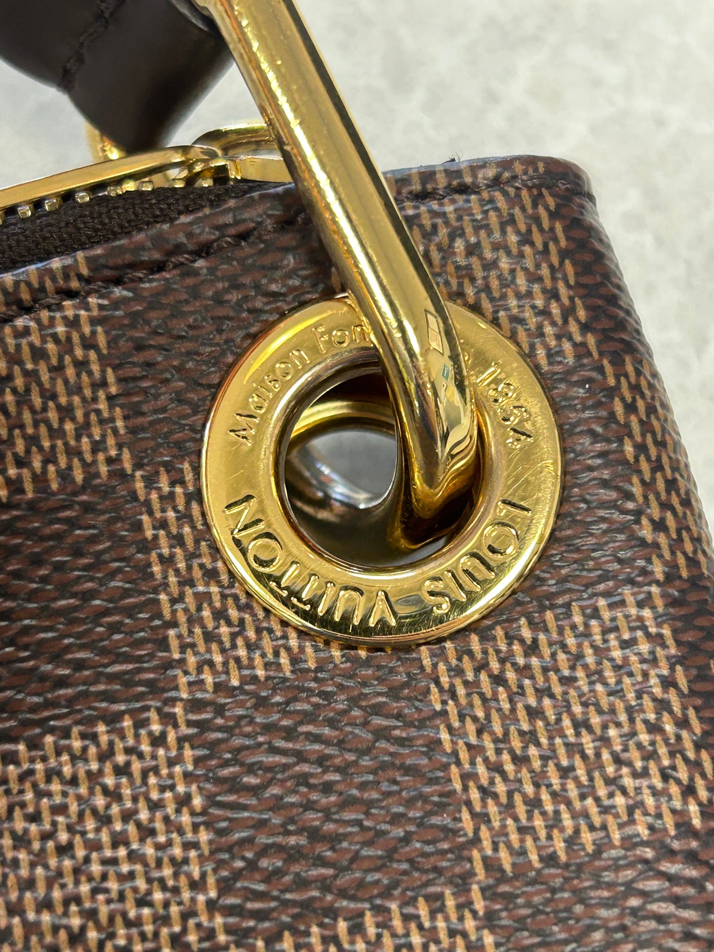 Crossbody Luxury Designer By Louis Vuitton In Brown, Size:Medium