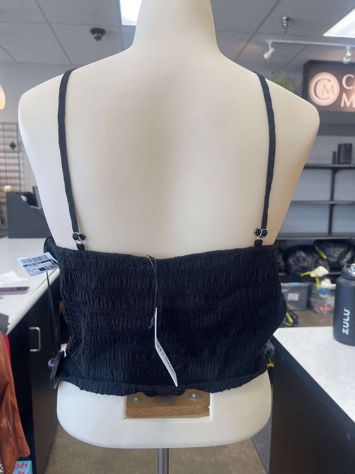 Top Sleeveless By Clothes Mentor In Black, Size:L