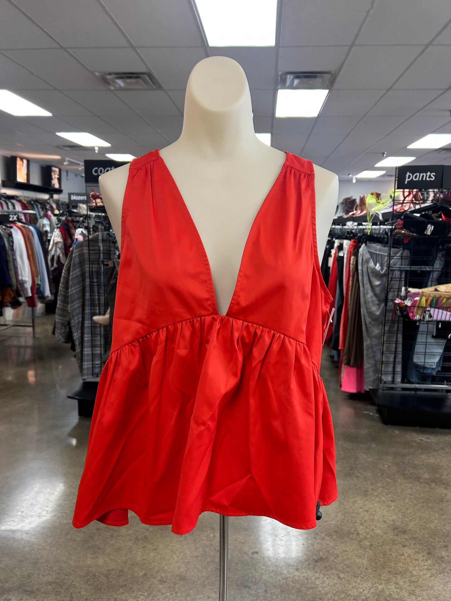 Top Sleeveless By Crosby In Red, Size:S