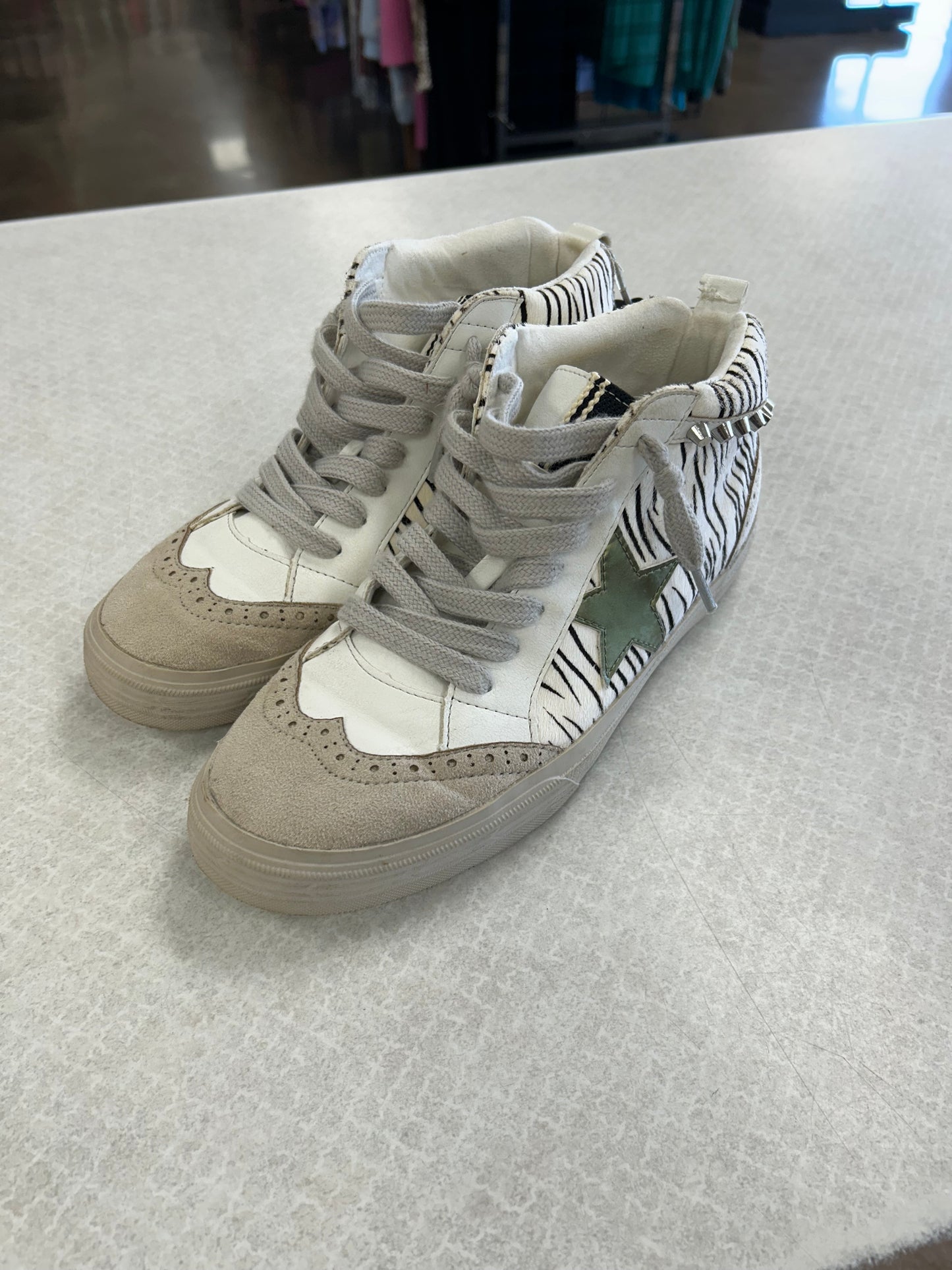 Shoes Sneakers By Shu Shop In Animal Print, Size:6.5