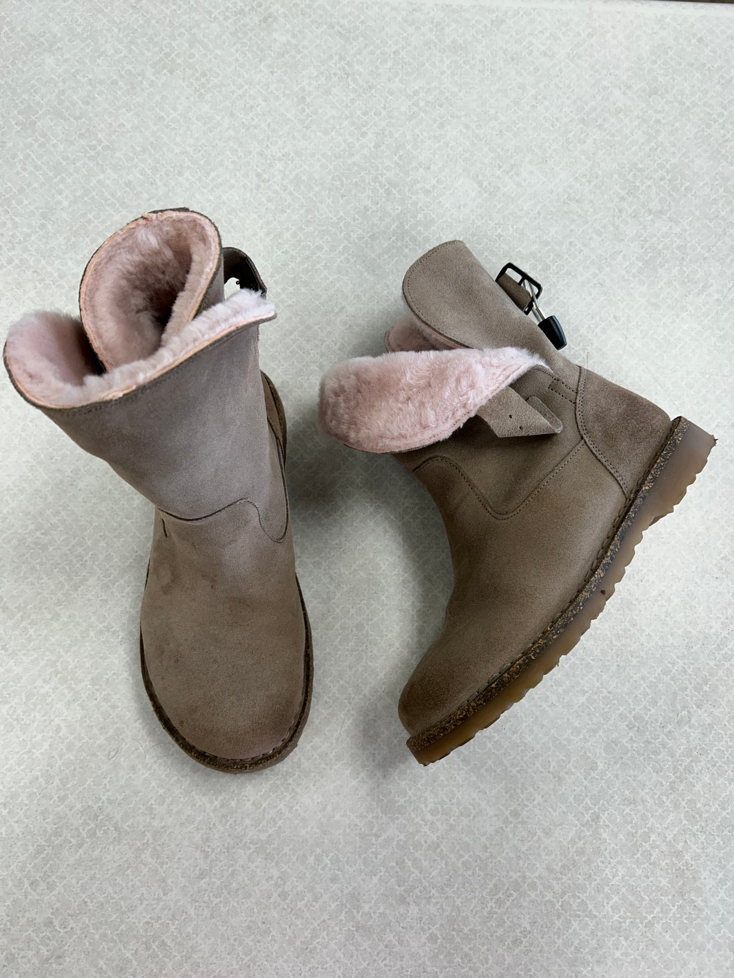 Boots Ankle Flats By Birkenstock In Taupe, Size:6
