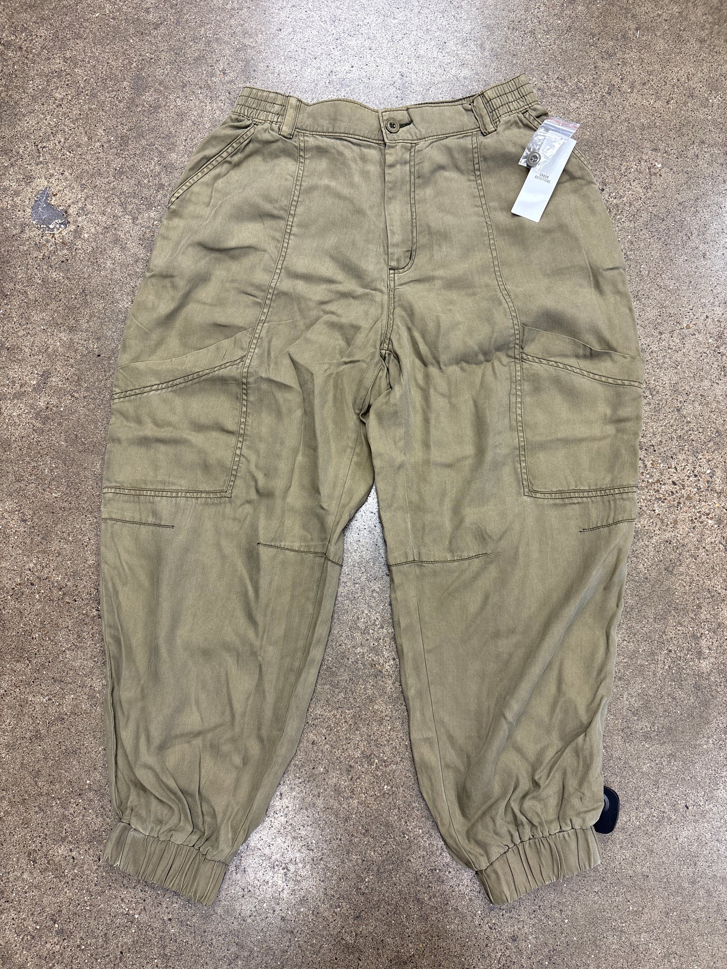 Pants Cargo & Utility By Urban Outfitters In Green, Size:M