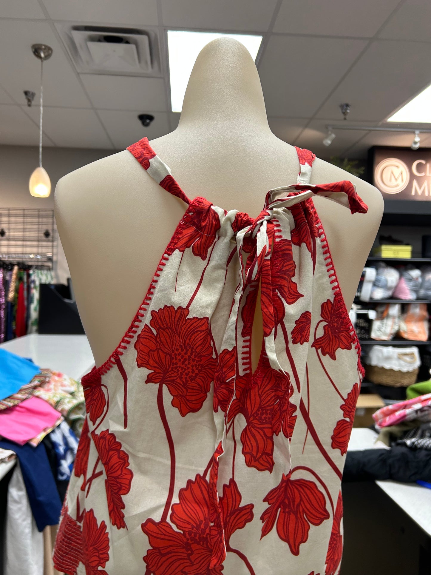 Top Sleeveless By Greylin In Red & Tan, Size:L