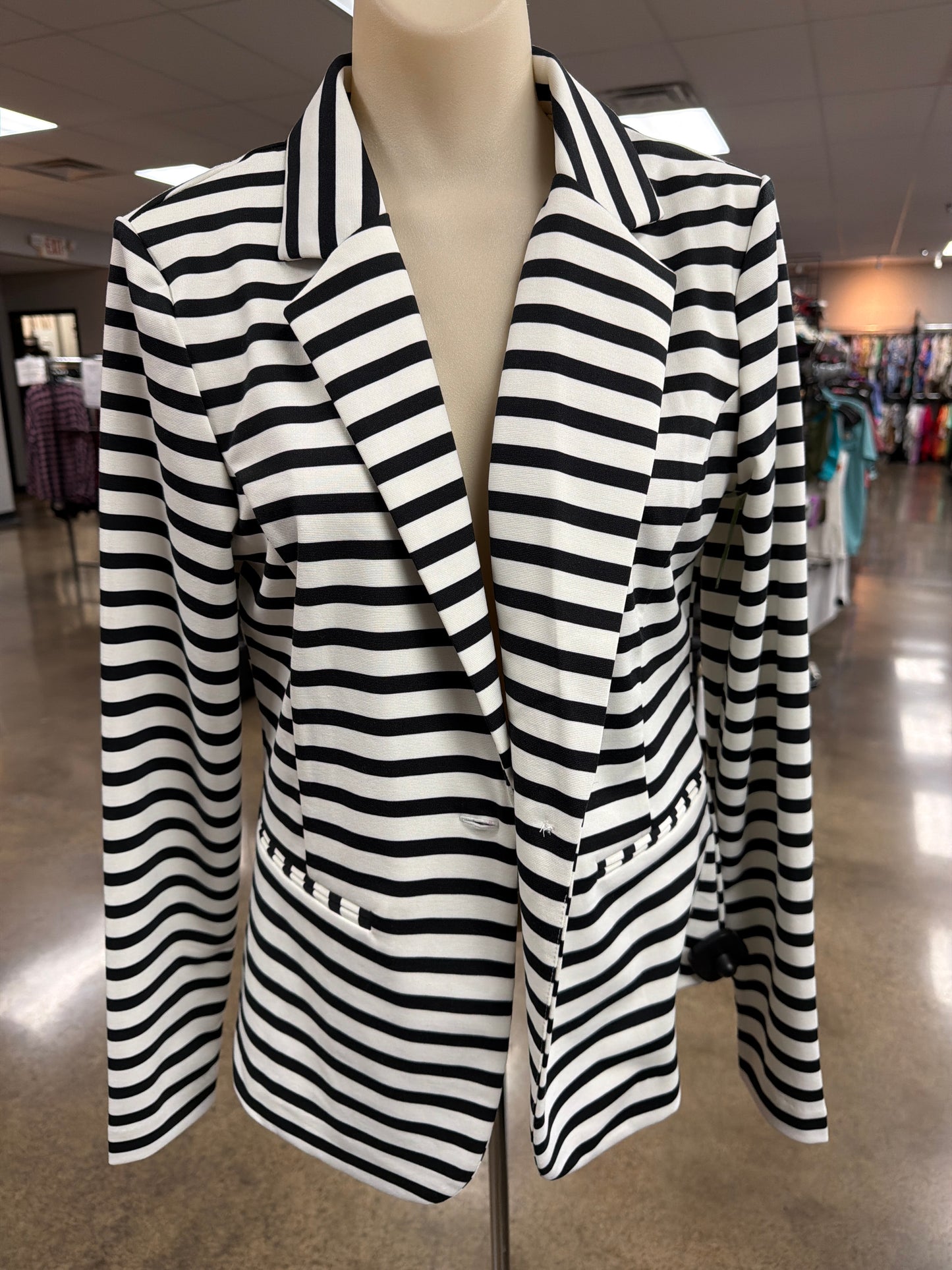 Blazer By Clothes Mentor In Black & White, Size:M