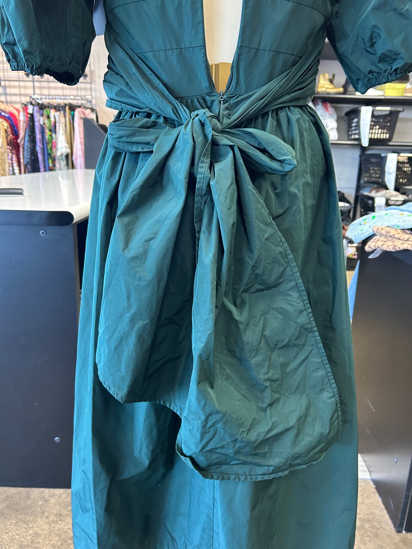 Dress Party Long By Antonio Melani In Green, Size:0