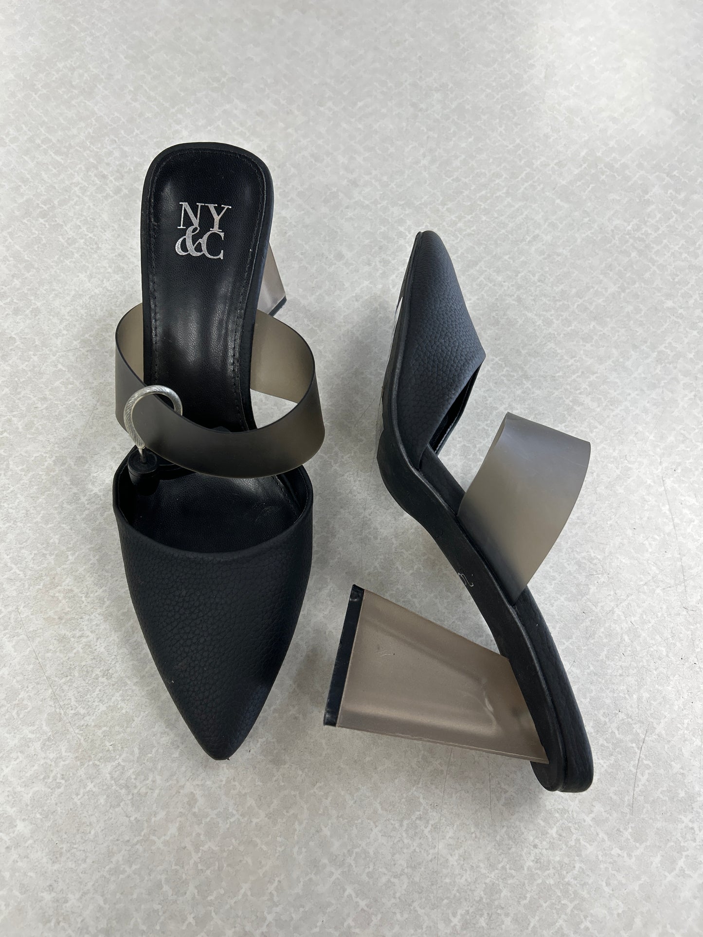 SANDALS HEELS BLOCK by NEW YORK AND CO In BLACK, Size: 7