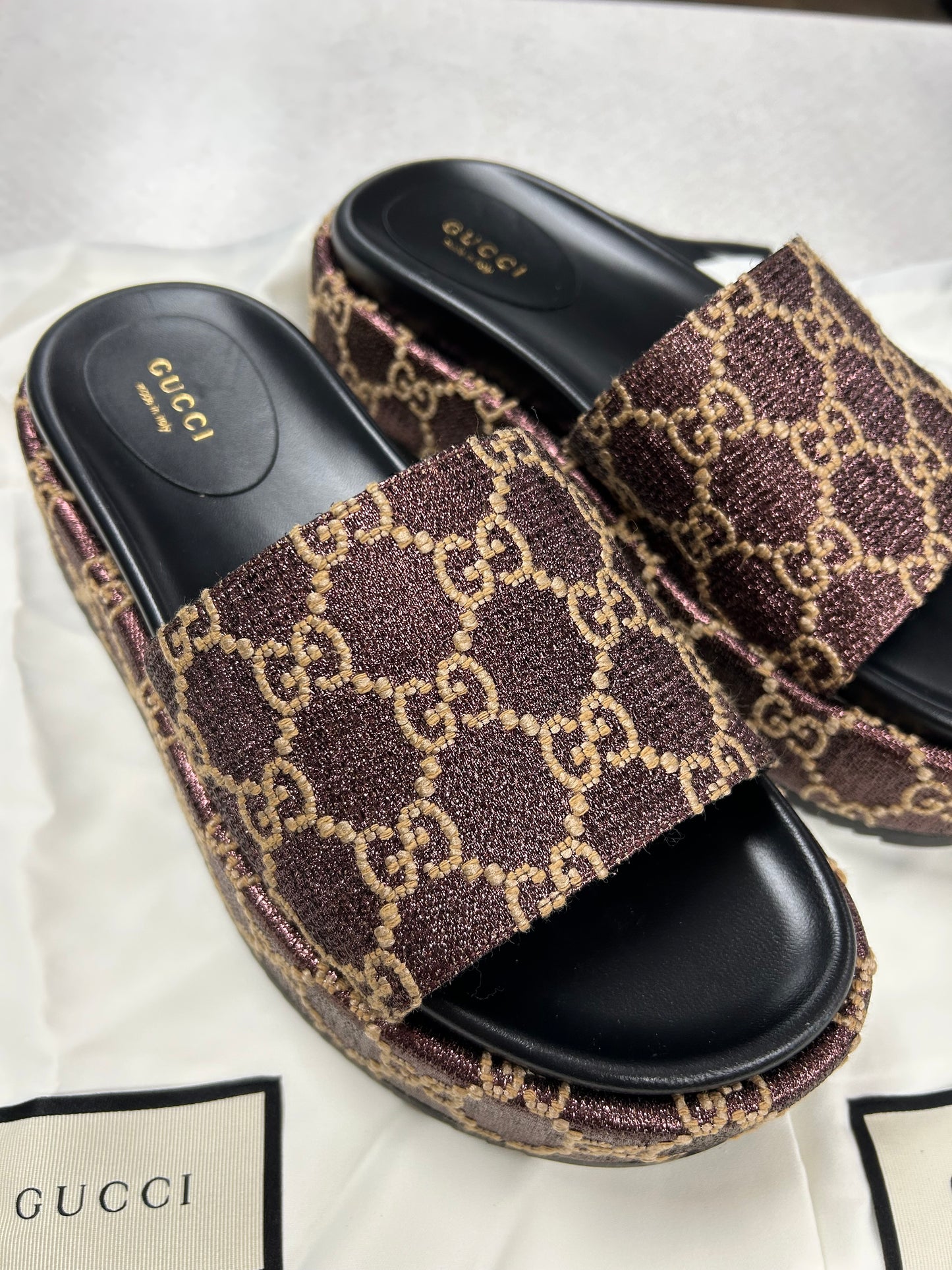 Sandals Luxury Designer By Gucci In Bronze, Size:7.5
