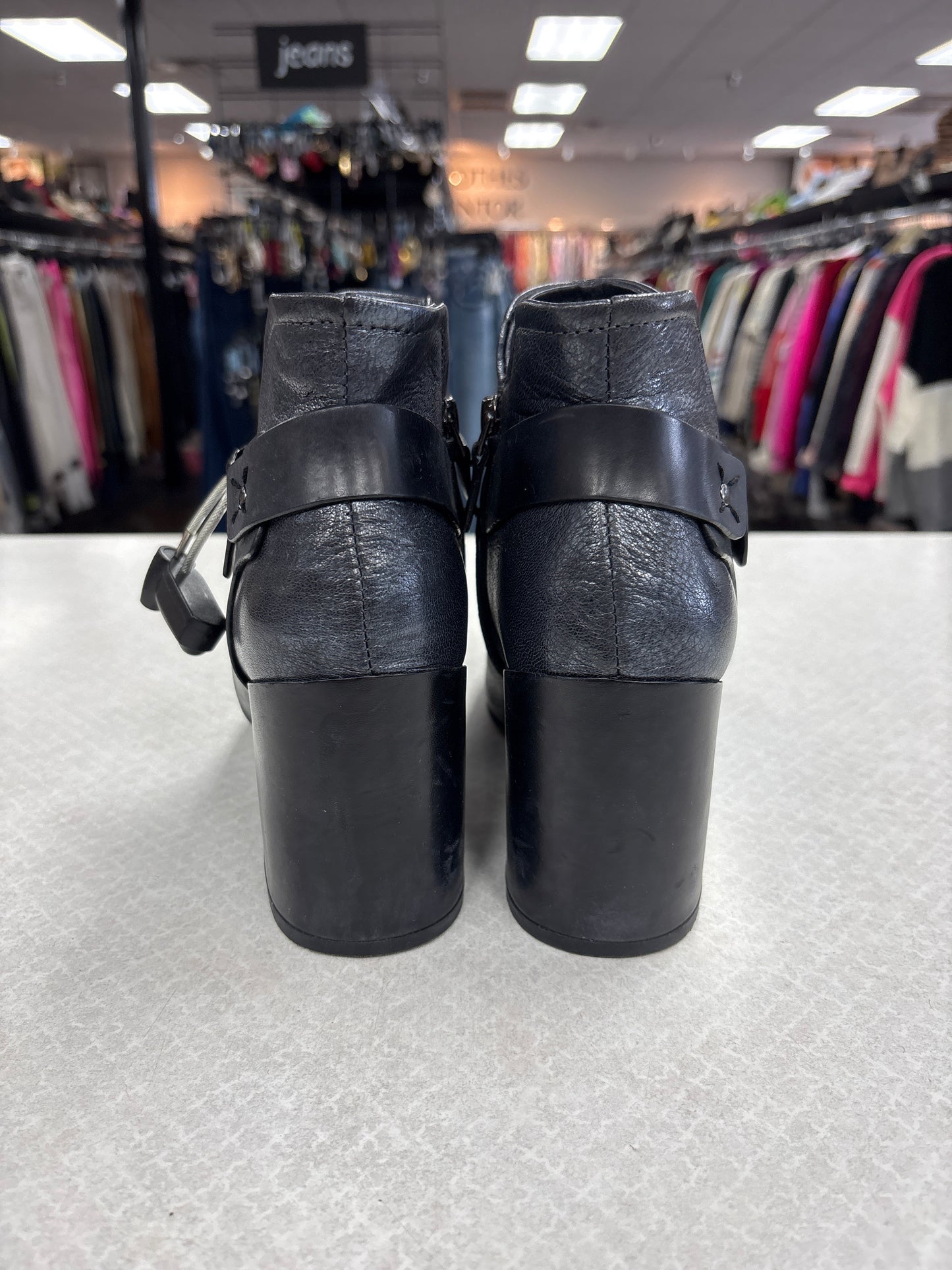 Boots Ankle Heels By Clothes Mentor In Black, Size:7.5