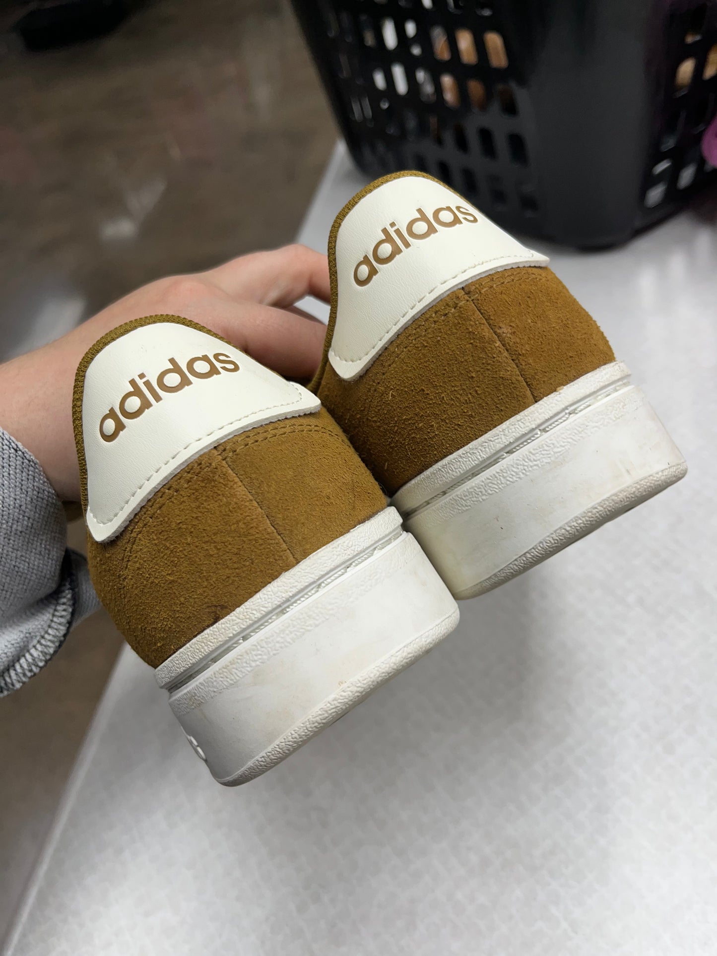 Shoes Sneakers By Adidas In Tan, Size:9