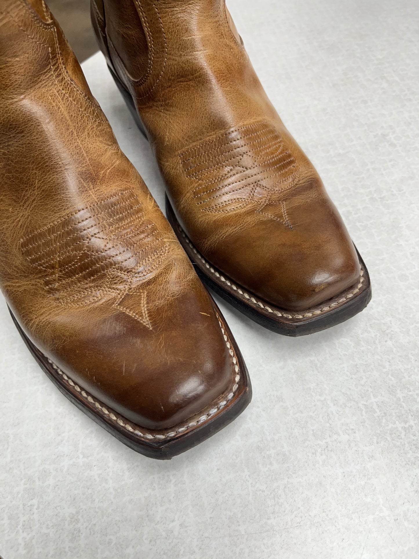 Boots Western By Clothes Mentor In Tan, Size:8.5