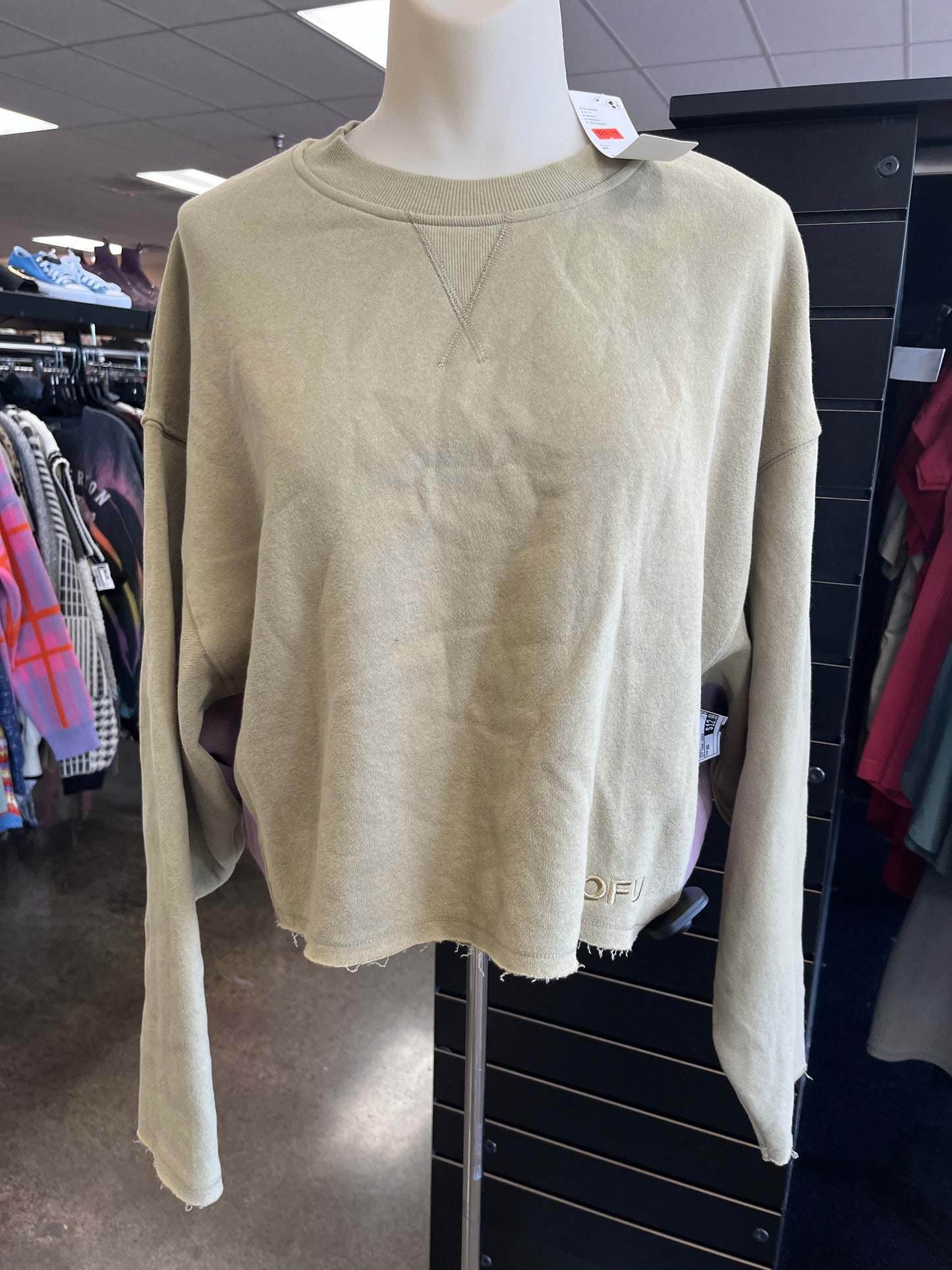 SWEATSHIRT CREWNECK by CLOTHES MENTOR In GREEN, Size: XS