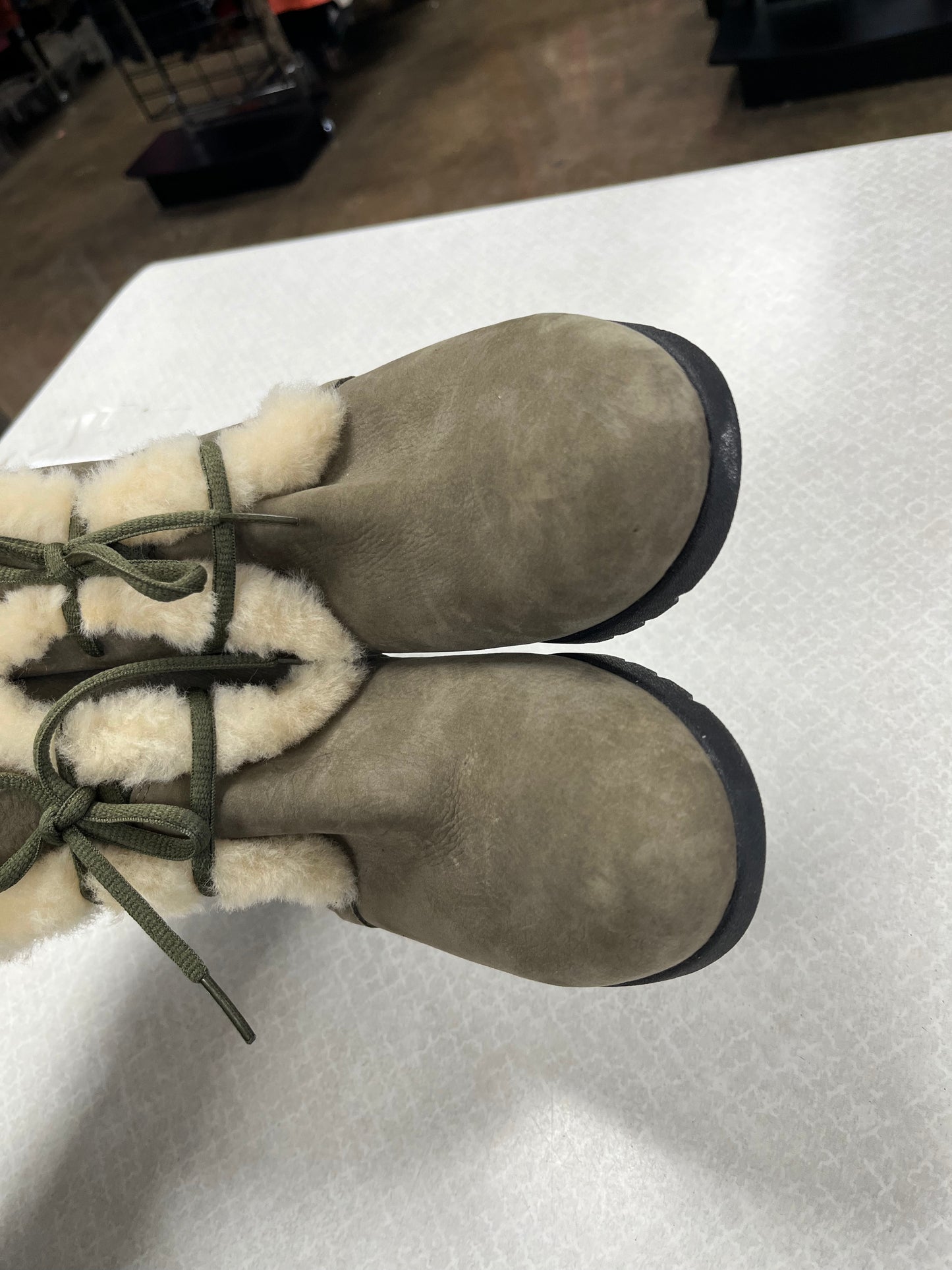 Boots Designer By Ugg In Green, Size:10