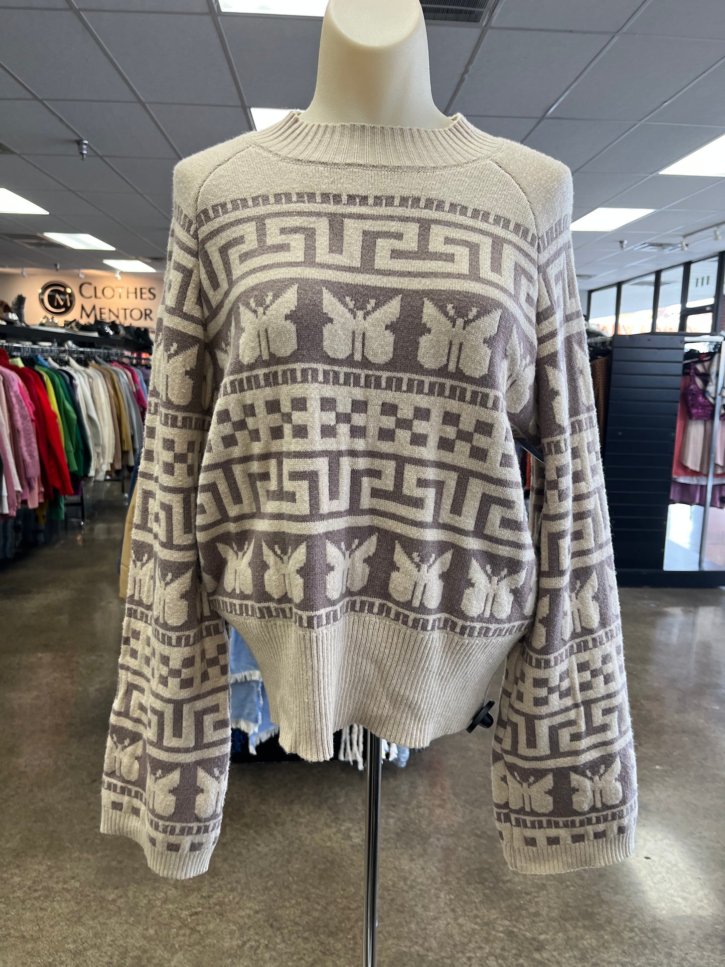 Sweater By Clothes Mentor In Tan, Size:M