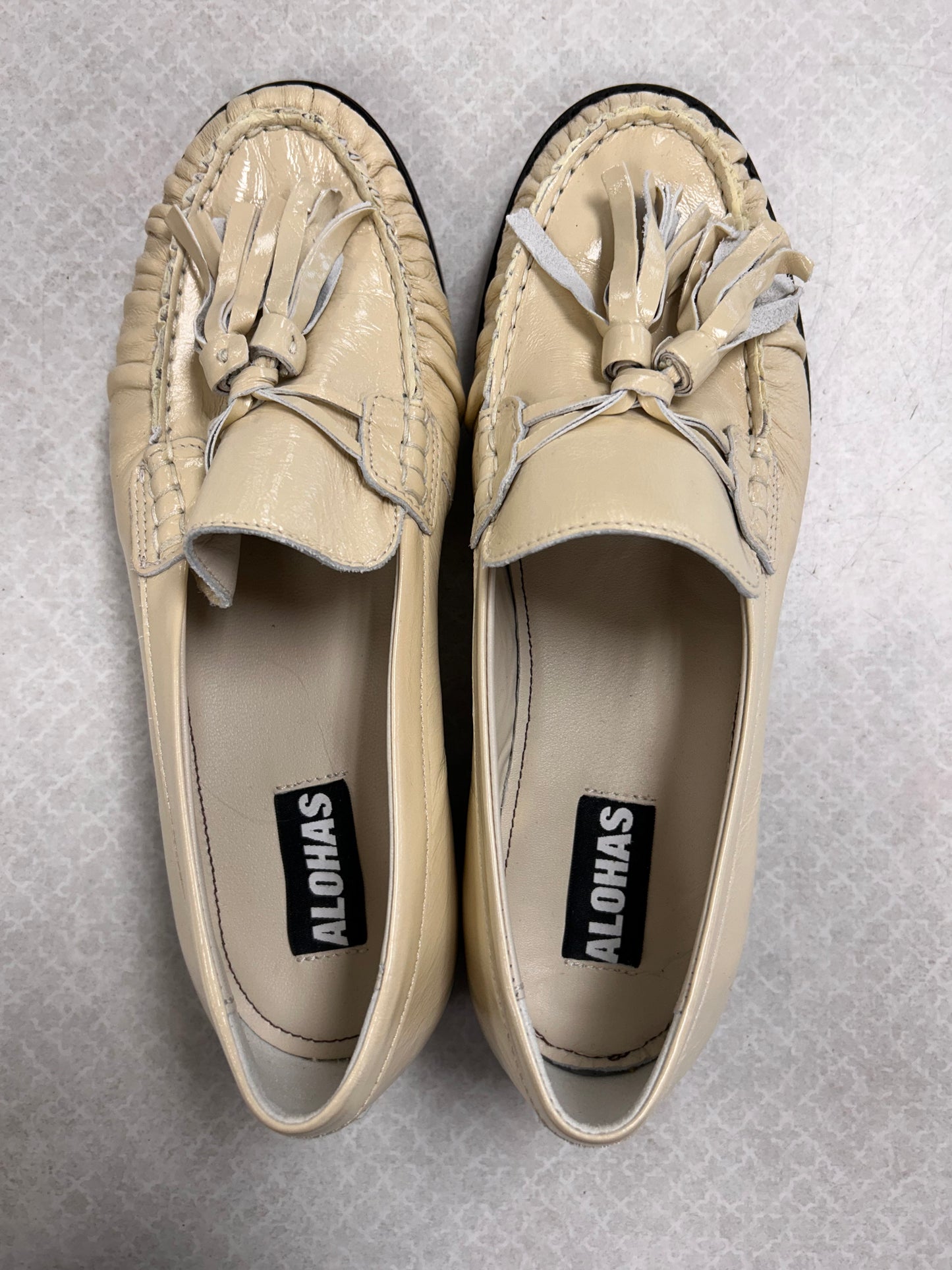 Shoes Flats By ALOHAS In Cream, Size:7