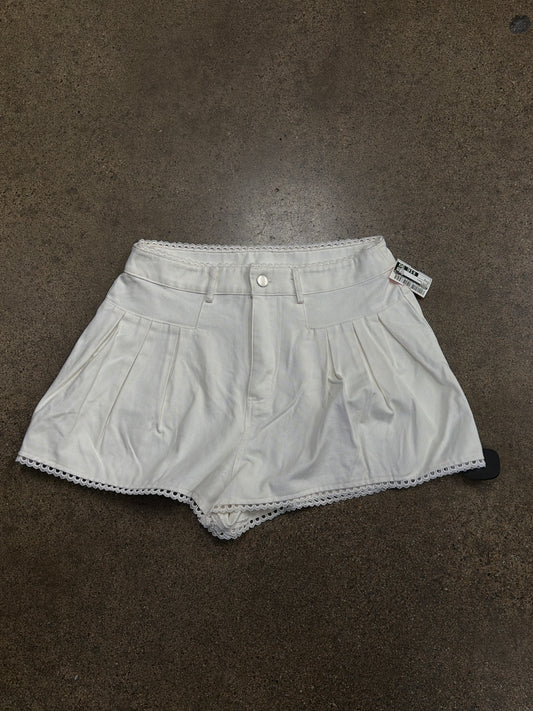 Shorts By Mable In White Denim, Size:M