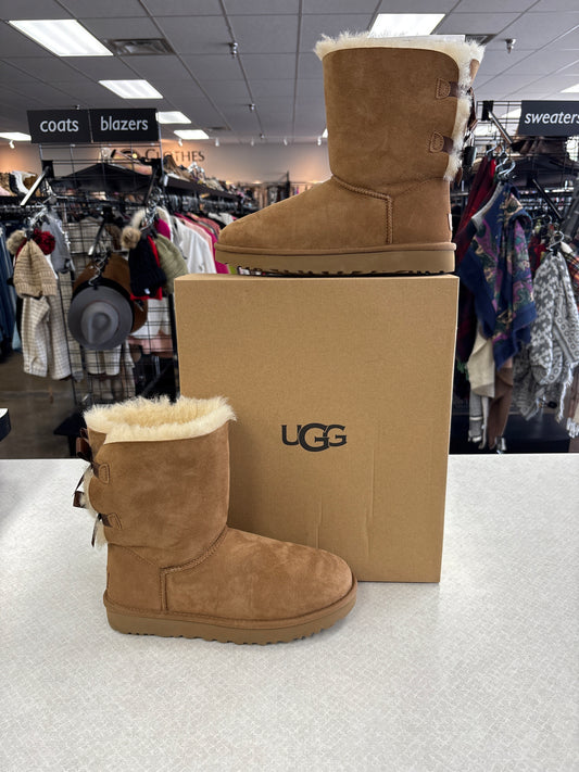 BOOTS DESIGNER by UGG In TAN, Size: 9