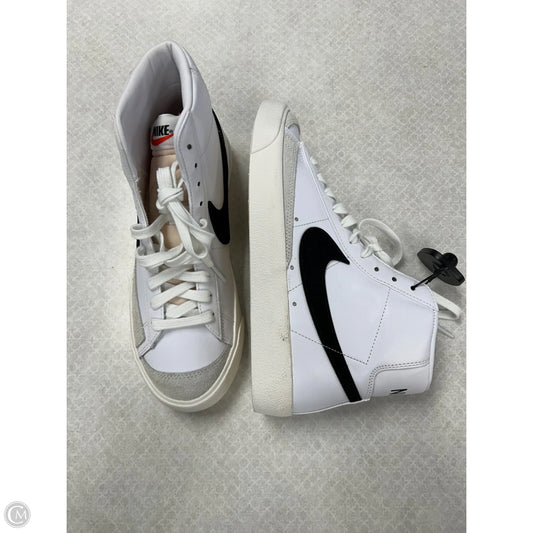 Shoes Sneakers By Nike In Taupe, Size: 9