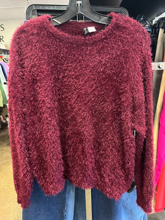 Sweater By Divided In Maroon, Size: L