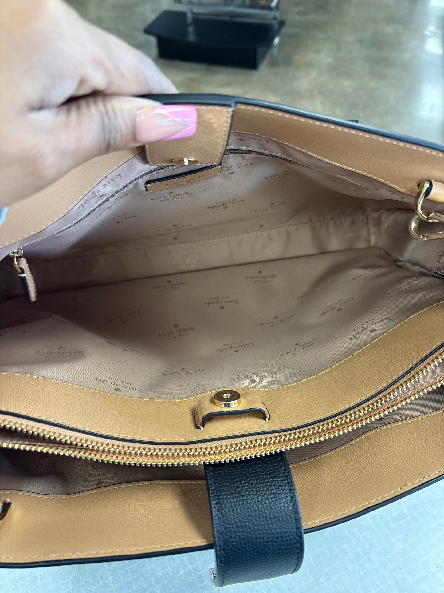 Handbag Designer By Kate Spade In Black, Size:Large