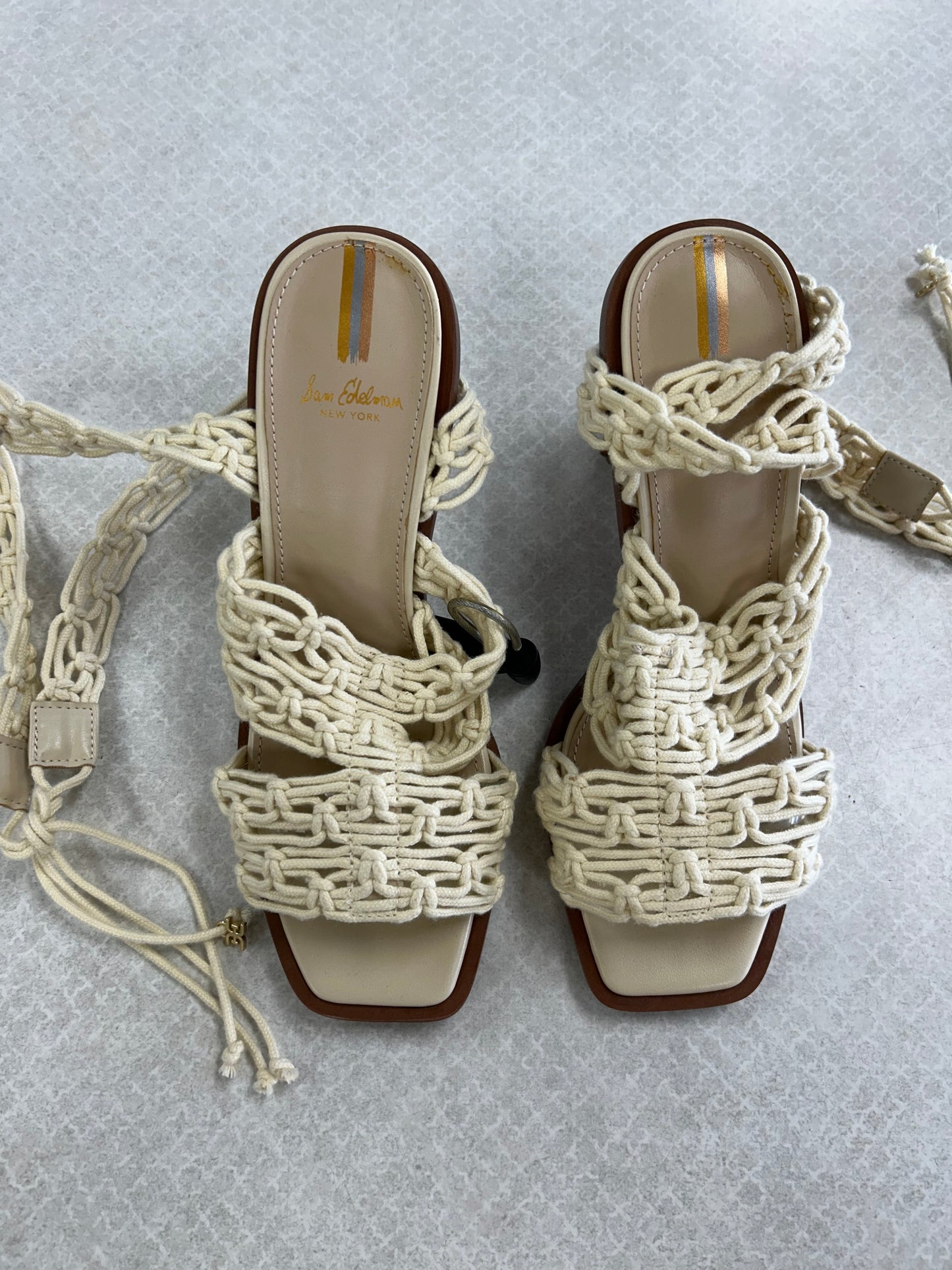 SANDALS HEELS BLOCK by SAM EDELMAN In CREAM, Size: 6.5