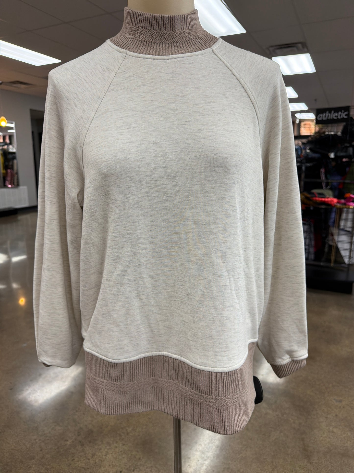 Athletic Sweatshirt Crewneck By Varley In Grey & Tan, Size:Xxs