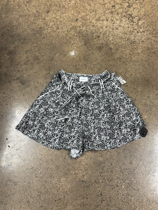 Shorts By Clothes Mentor In Floral Print, Size:L