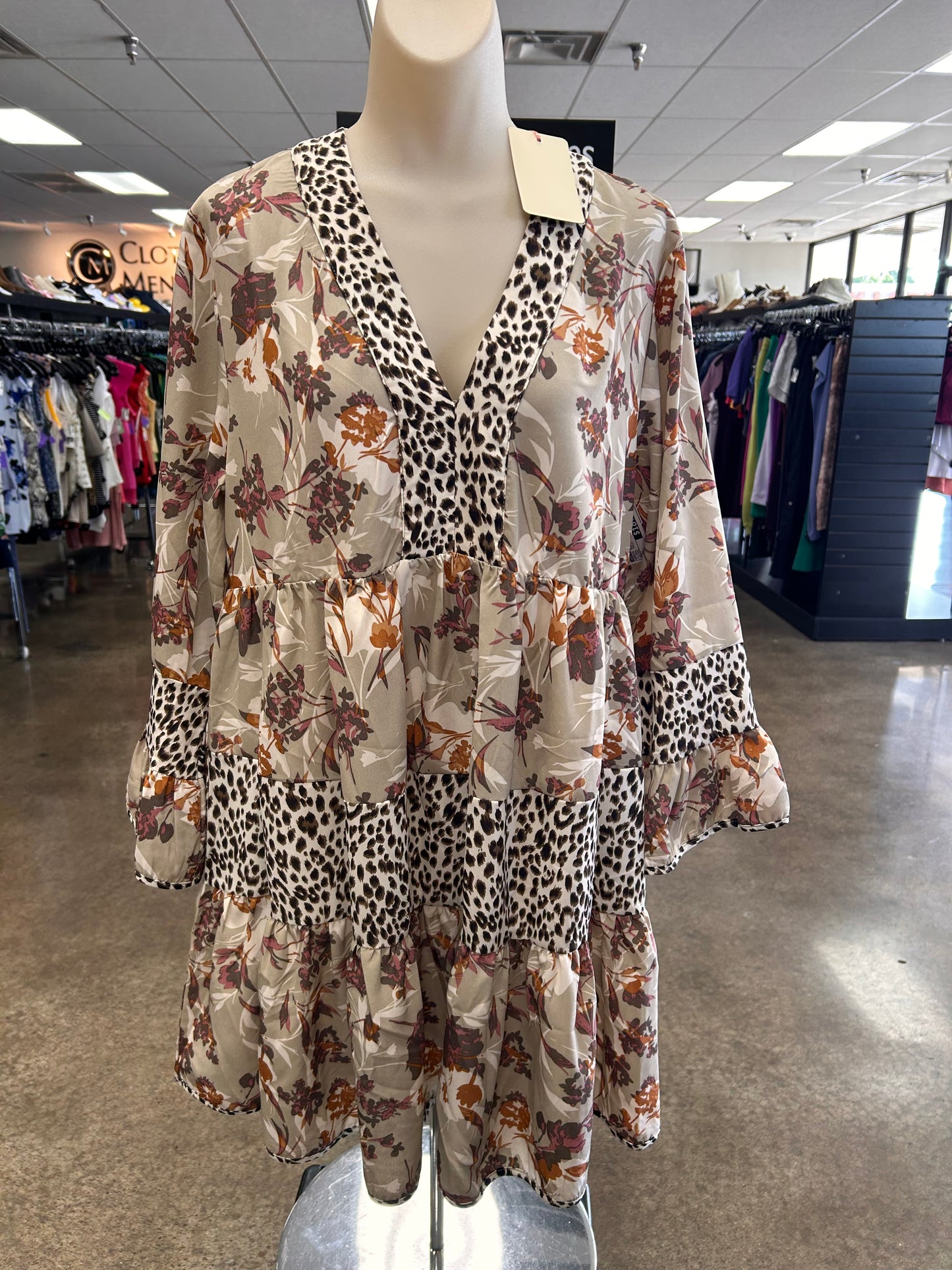 Dress Casual Short By Entro In Floral Print, Size:L