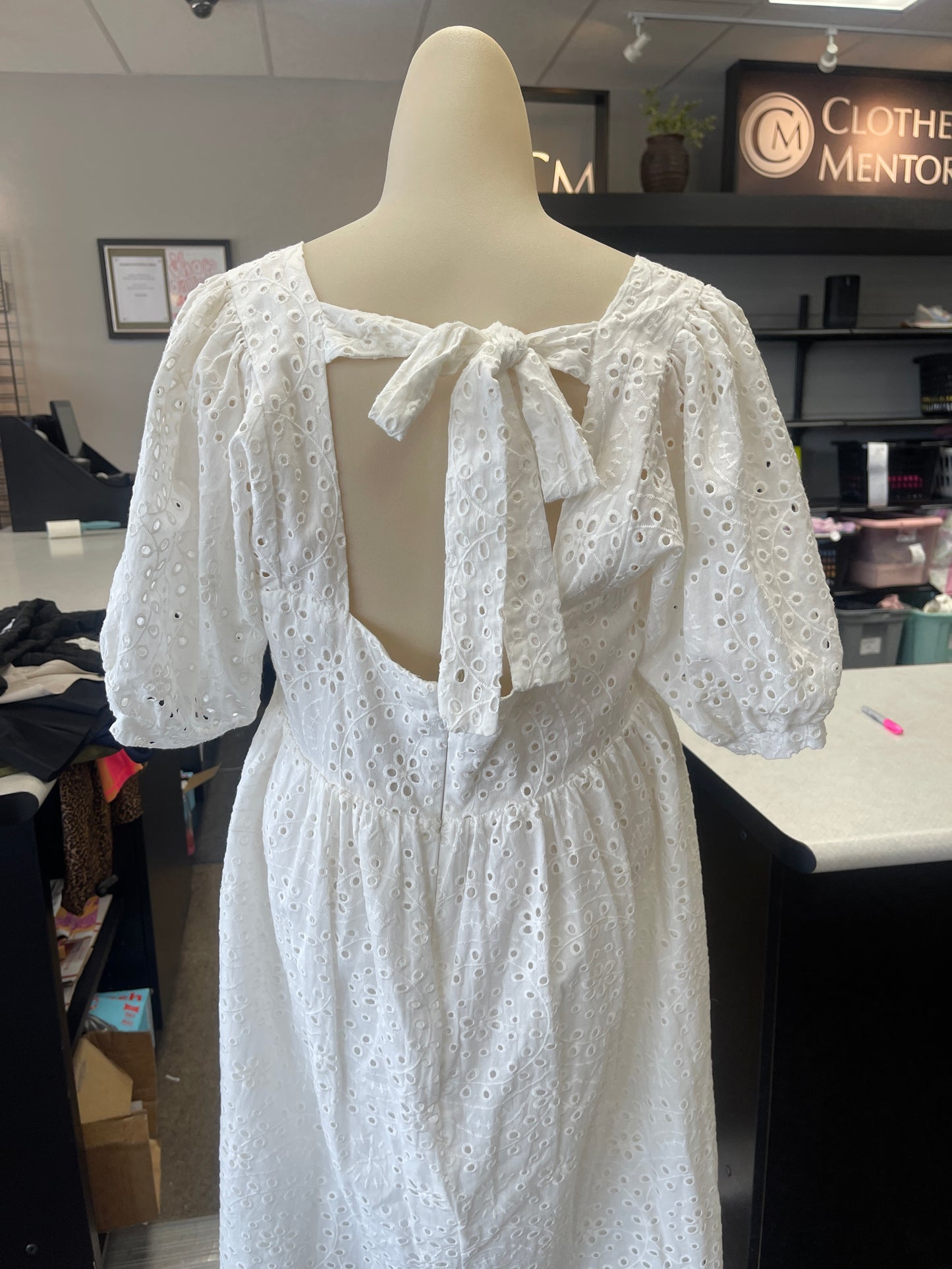 Dress Casual Short By Chelsea And Violet In White, Size:L