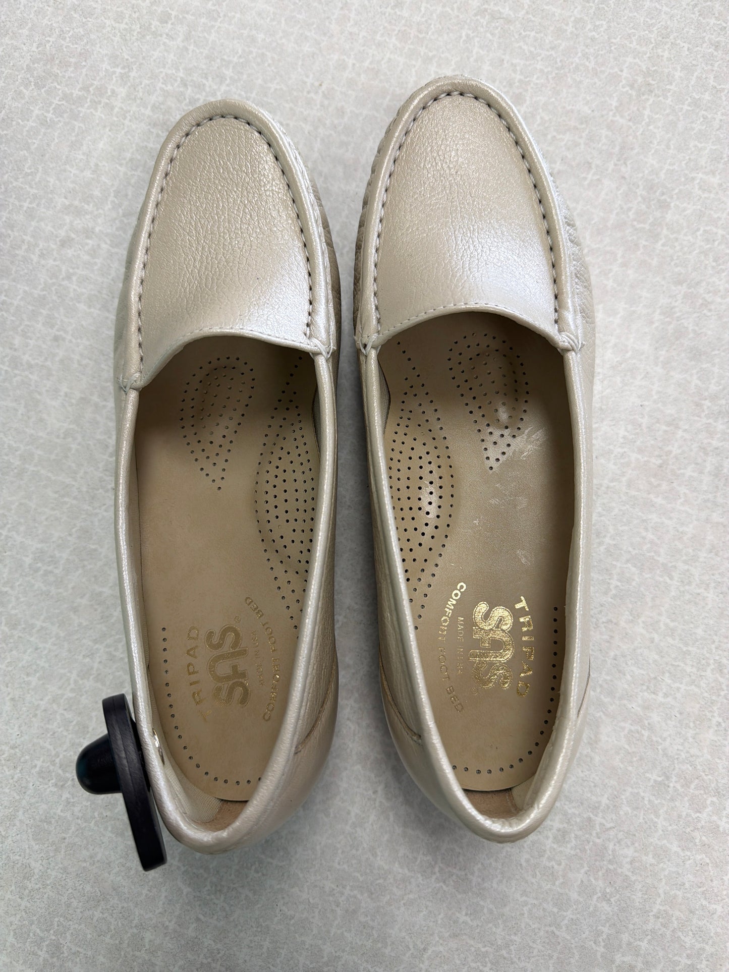 Shoes Flats By Sas In Cream, Size:7