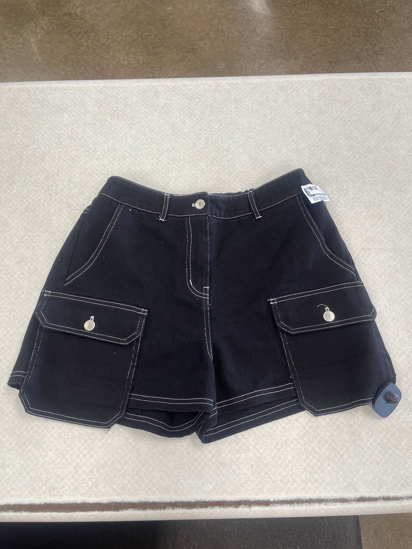Shorts By Clothes Mentor In Black Denim, Size:M