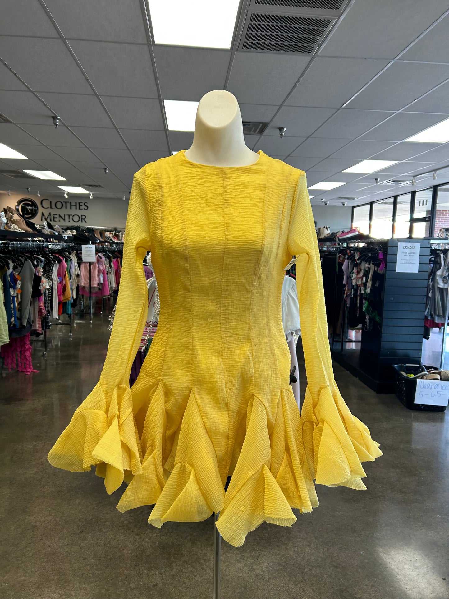 Dress Party Short By Clothes Mentor In Yellow, Size:S