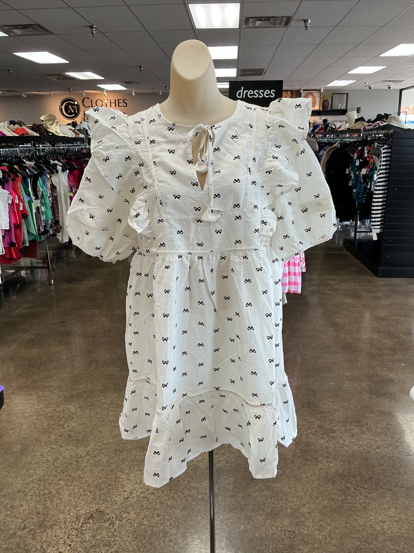 Dress Casual Short By Umgee In White, Size:M