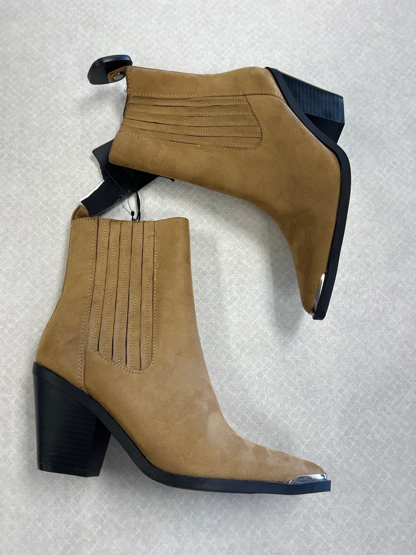 BOOTS ANKLE HEELS by FOREVER 21 In TAN, Size: 8