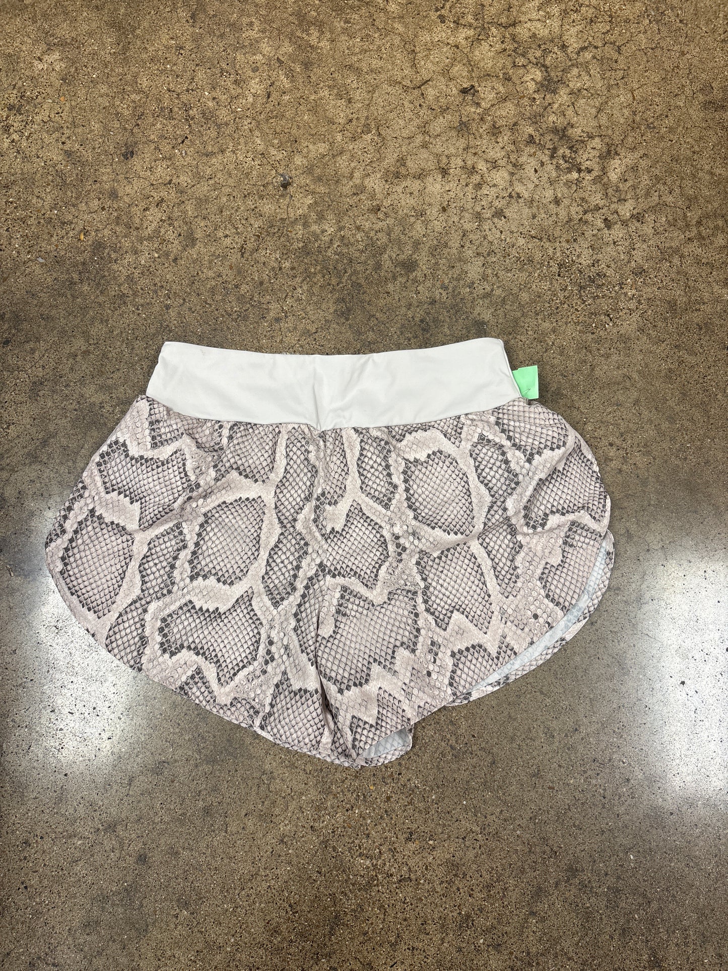 Athletic Shorts By Varley In Snakeskin Print, Size:L