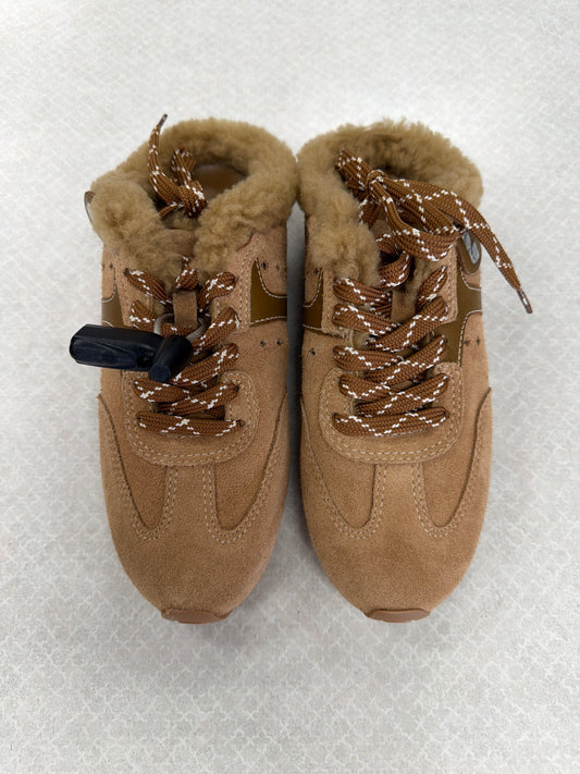 Shoes Sneakers By Cma In Brown, Size:6.5