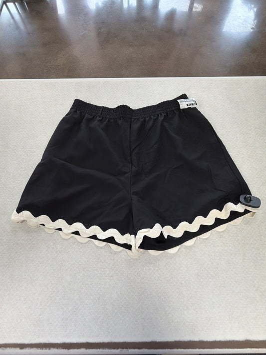 Shorts By Clothes Mentor In Black & Cream, Size:L