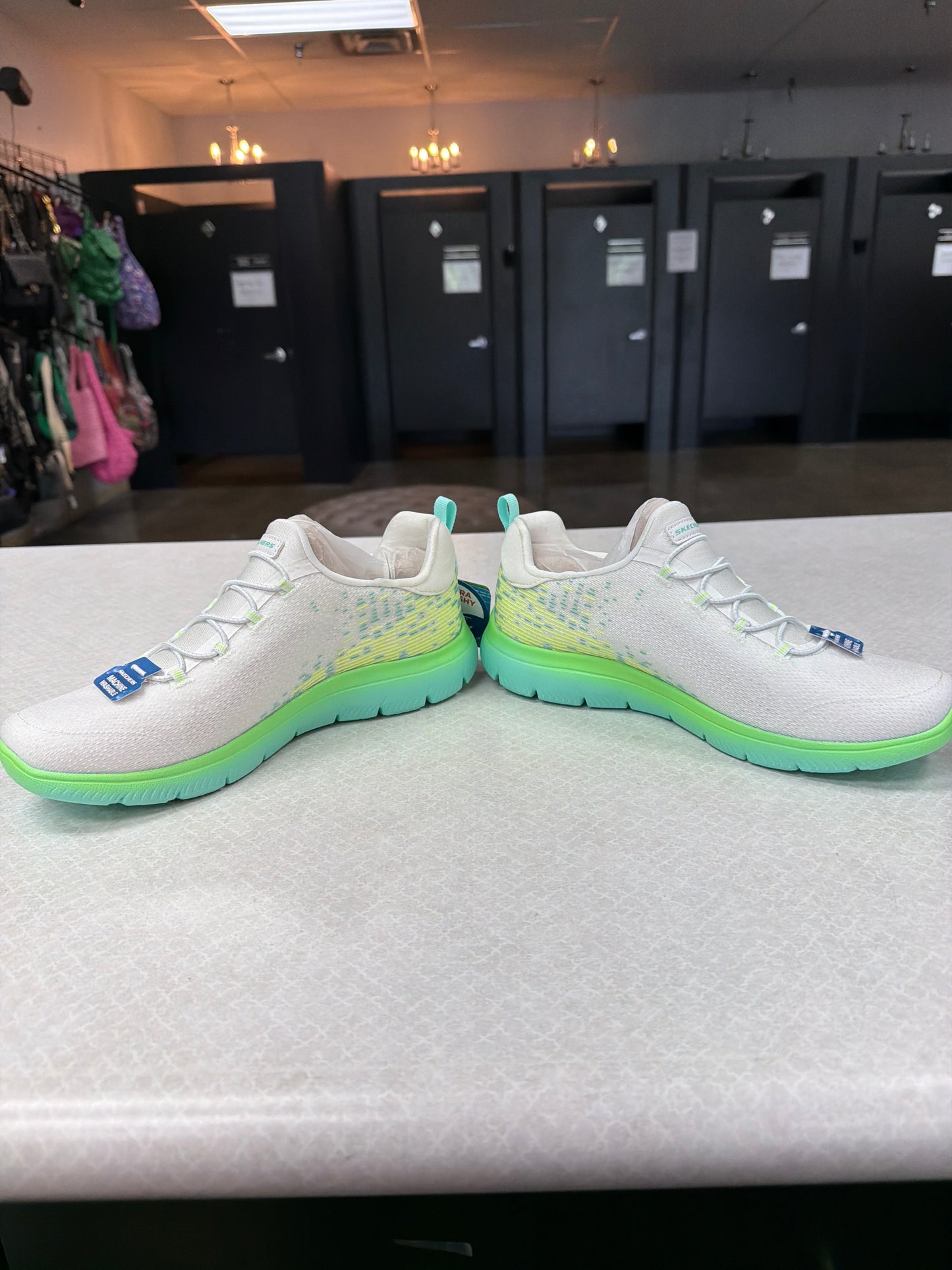 Shoes Athletic By Skechers In Green, Size:9.5