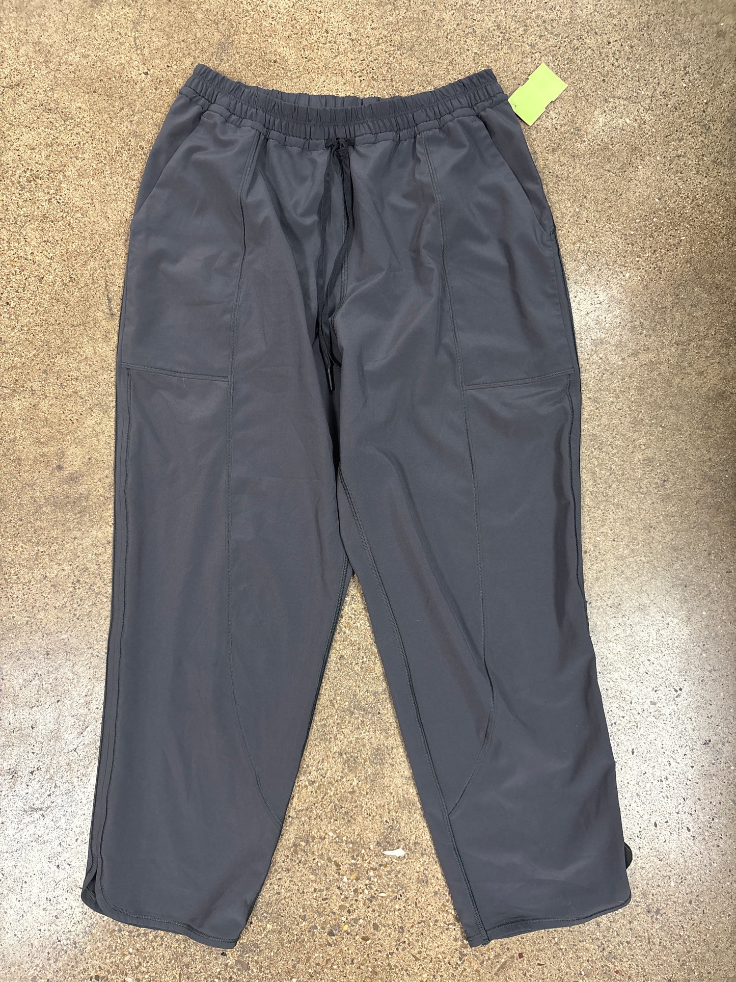 Athletic Pants By Lululemon In Grey, Size:6