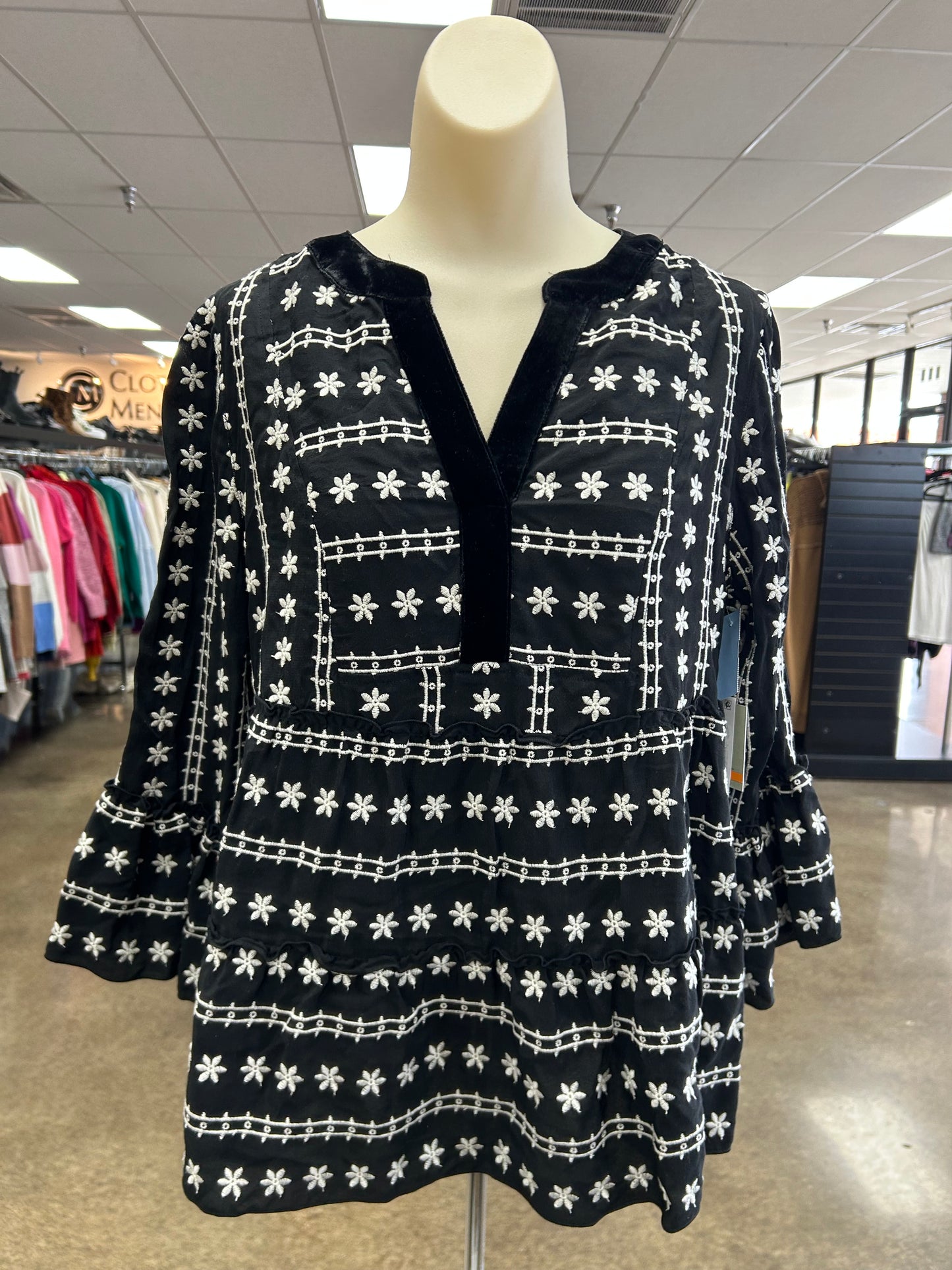 Top Ls By John Mark In Black & White, Size:S