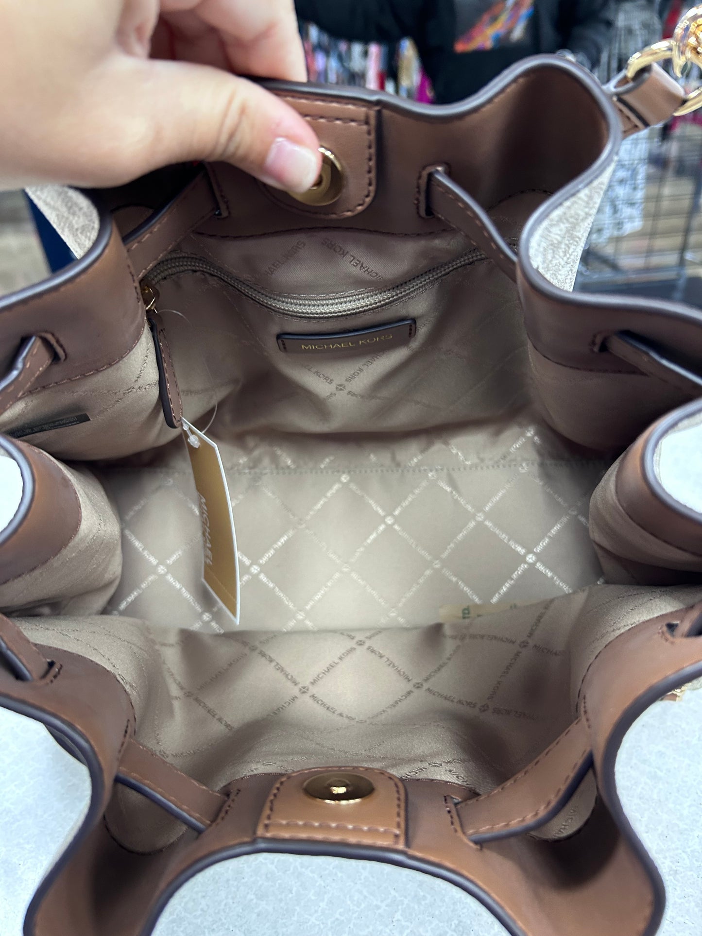 Handbag Designer By Michael Kors In Tan & White, Size:Medium