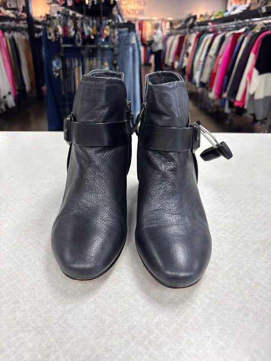 Boots Ankle Heels By Clothes Mentor In Black, Size:7.5