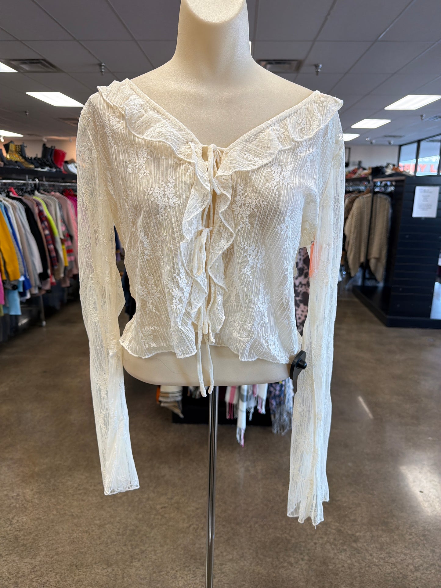 Top Ls By Clothes Mentor In Cream, Size:Xl