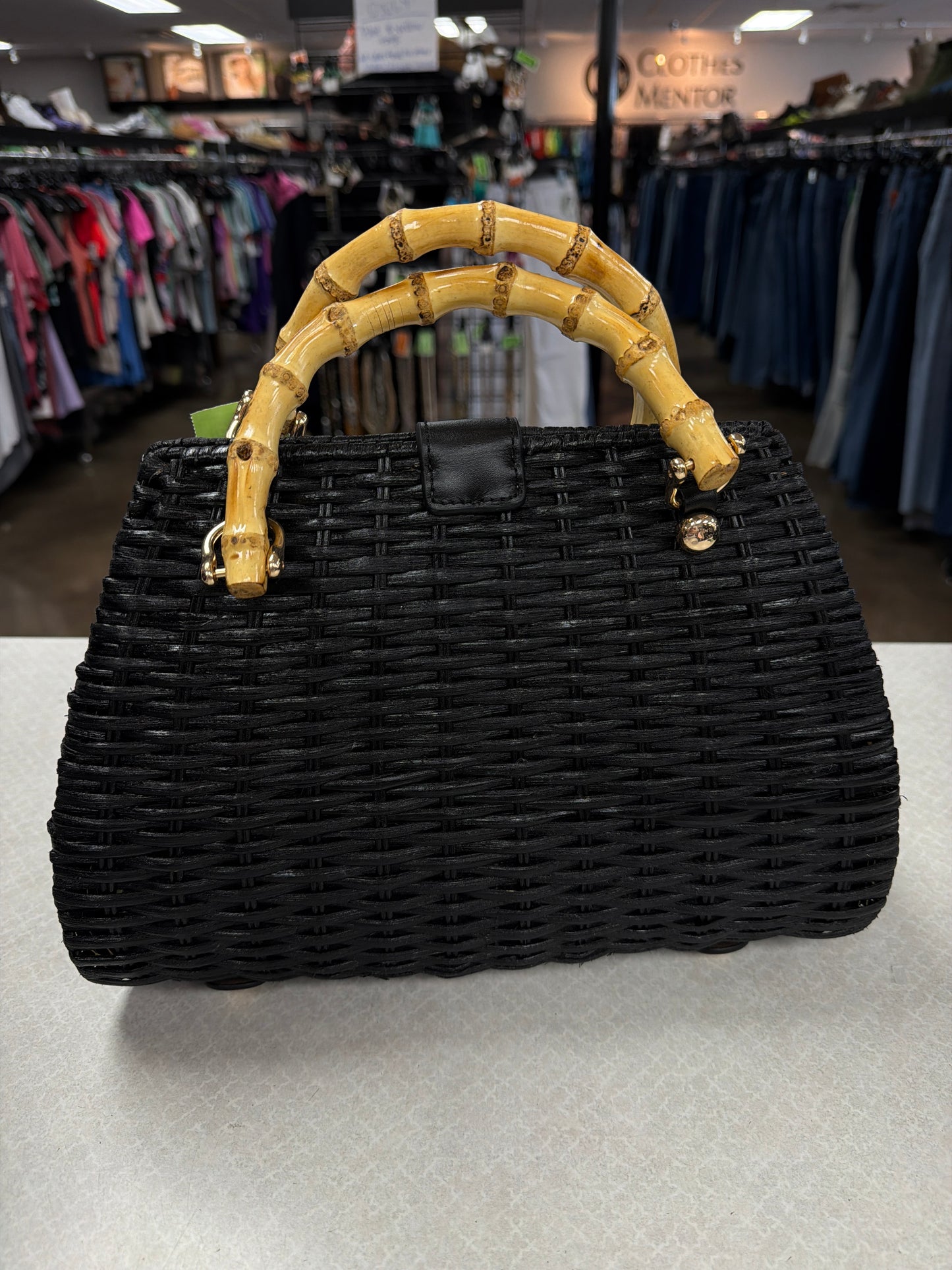 Handbag By Clothes Mentor In Black, Size:Medium