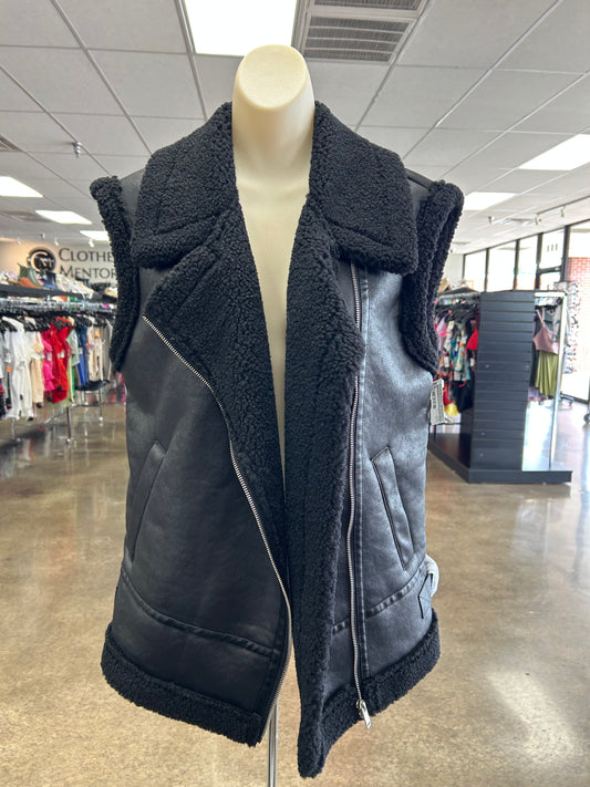 Vest Other By Clothes Mentor In Black, Size:M