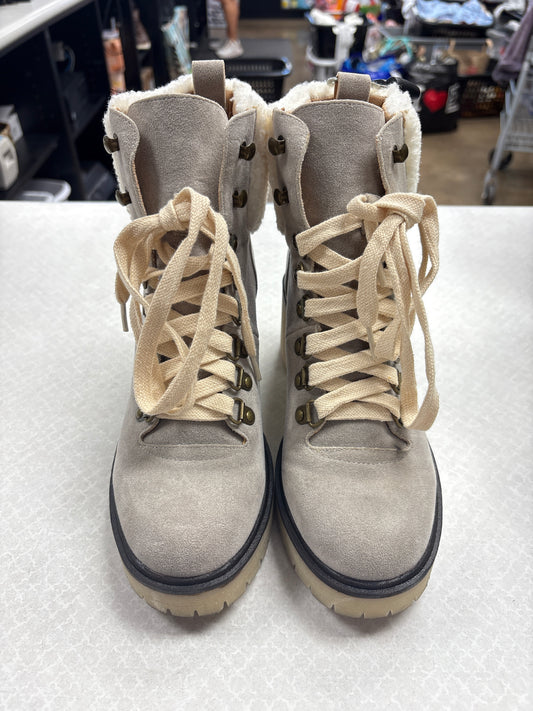 Boots Ankle Heels By Clothes Mentor In Grey, Size:6