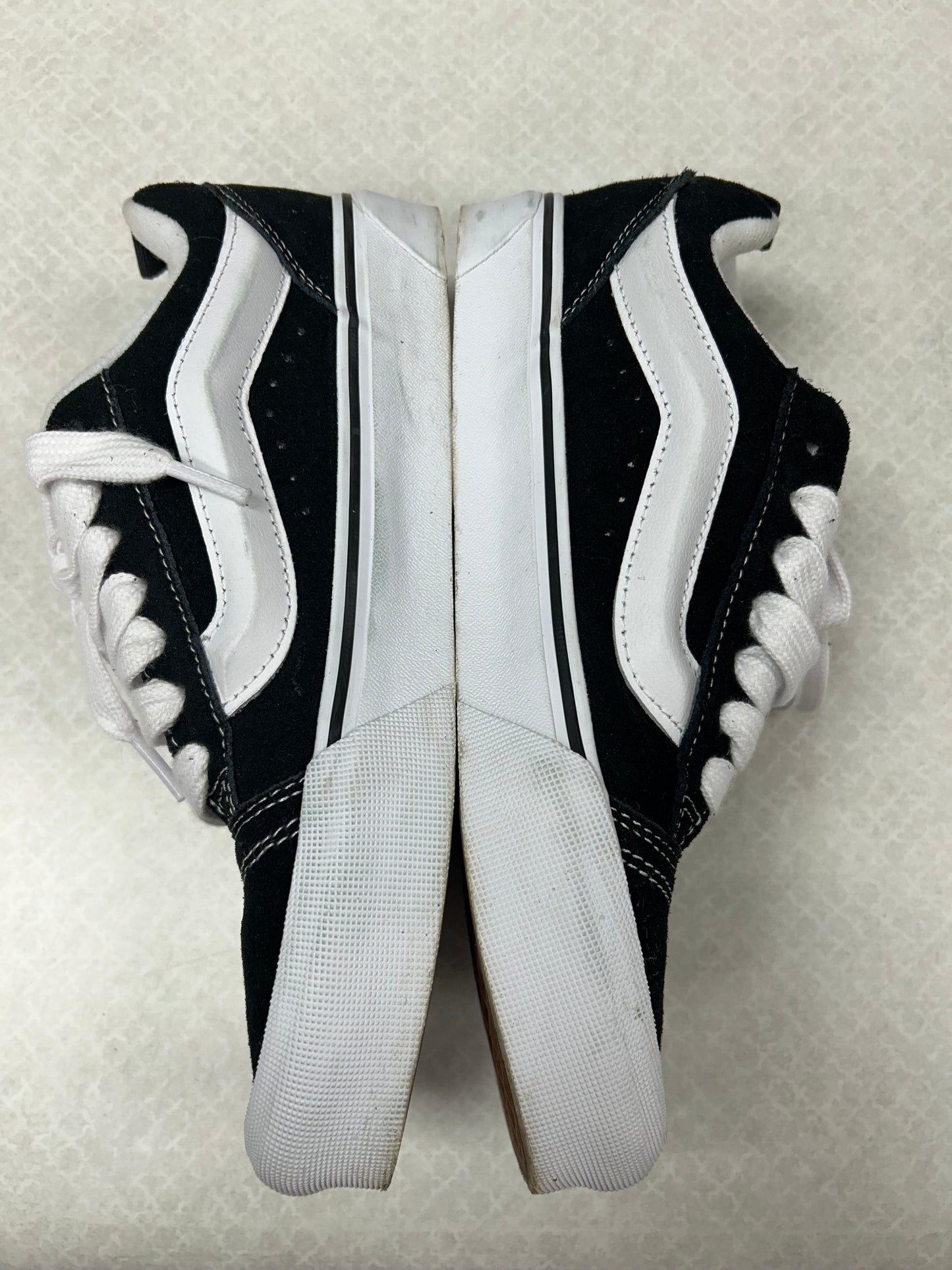 Shoes Sneakers By Vans In Black & White, Size:8.5