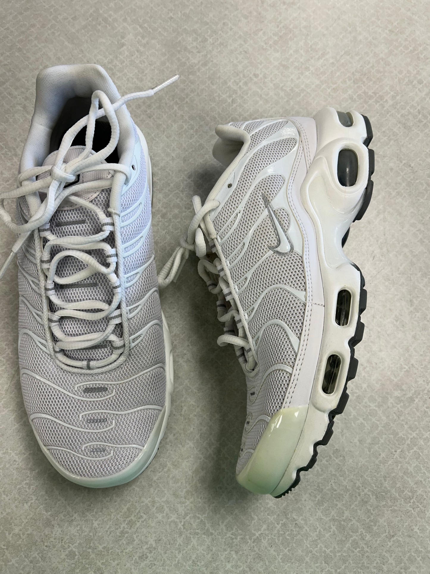 Shoes Athletic By Nike In White, Size:9.5