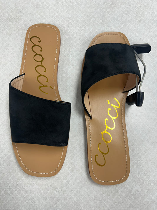 Sandals Flats By Clothes Mentor In Black, Size:8.5